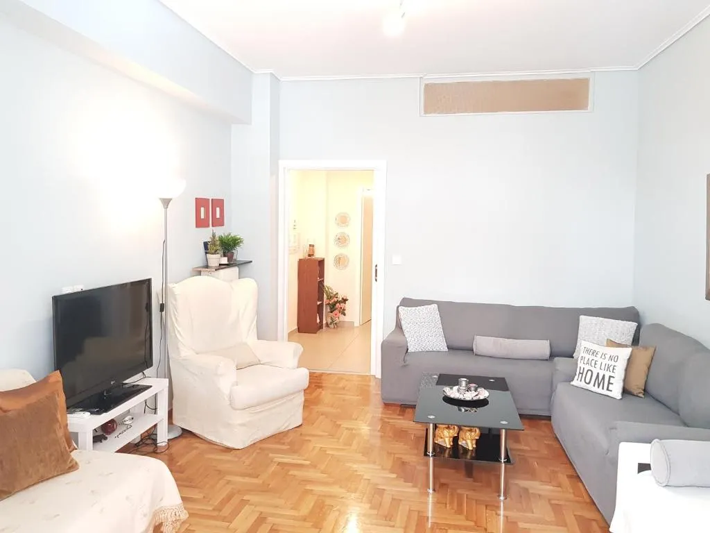 80 sqm Beautiful apt, 5 min walk to acropolis, Athens, Greece