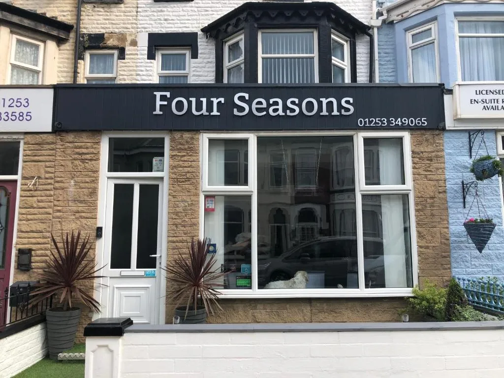 Four Seasons Guest House, Blackpool, Marea Britanie