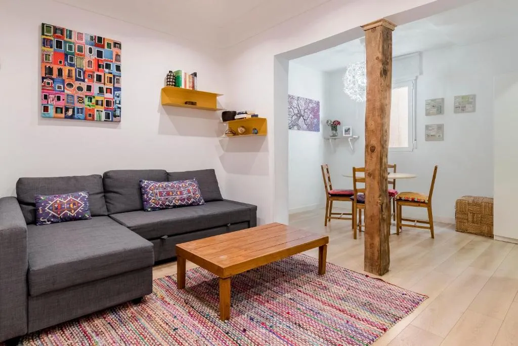 Charming La Latina Royal Palace Apartment, Madrid, Spania
