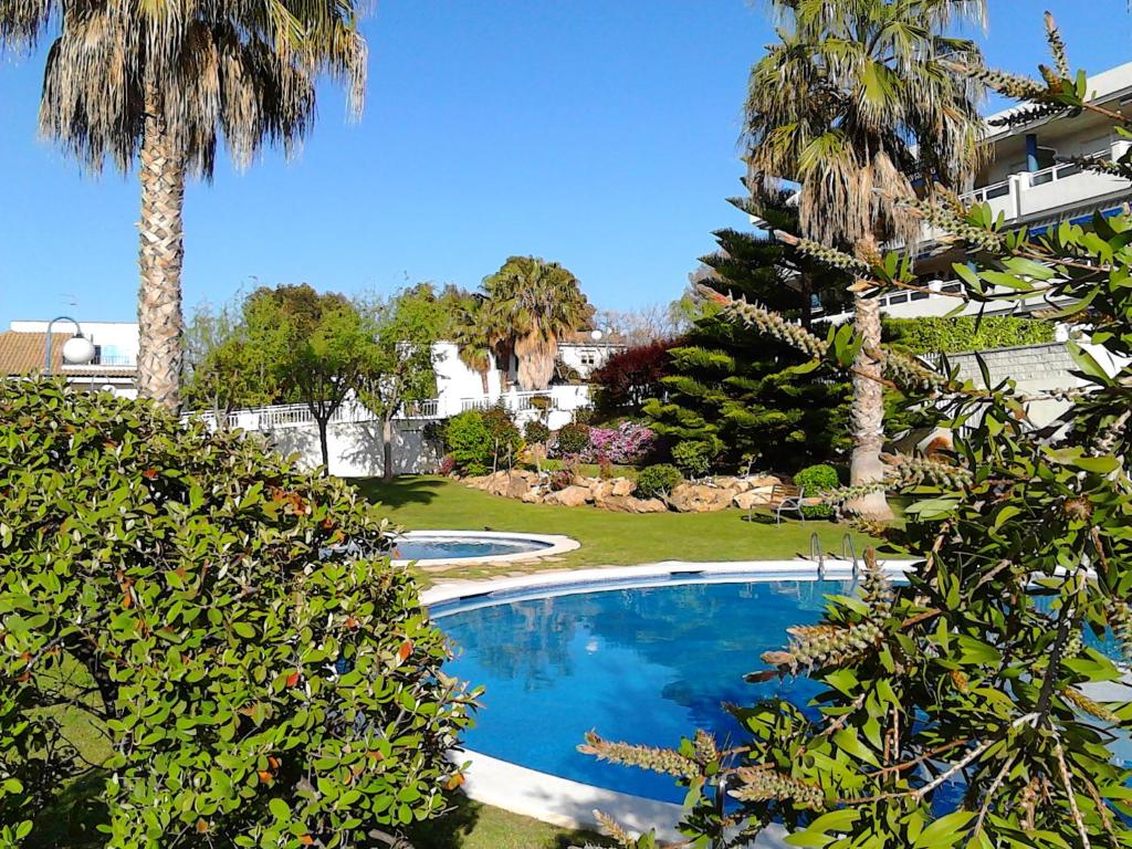 Gran terraza, jardín privado, piscina, playa cercana, wifi 300Mb, Netflix 4