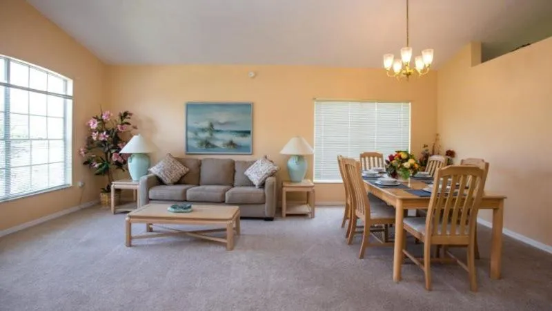 Elegant 3 Bedroom Sunridge Woods Pool Home, Davenport, Statele Unite ale Americii