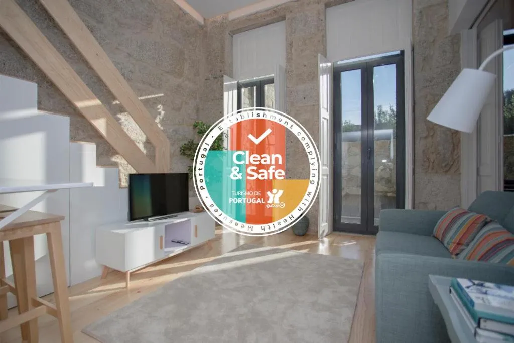 Liiiving in Porto | Terrace & Sunny Apartment, Porto, Portugal