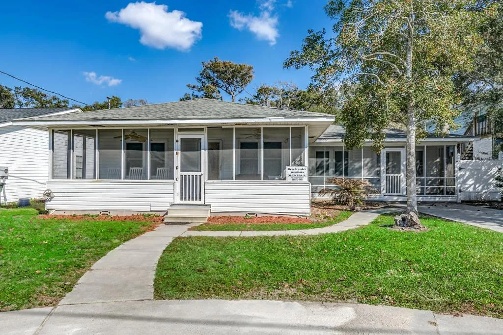 Sea Breeze by North Beach Realty, Murrells Inlet (SC), United States