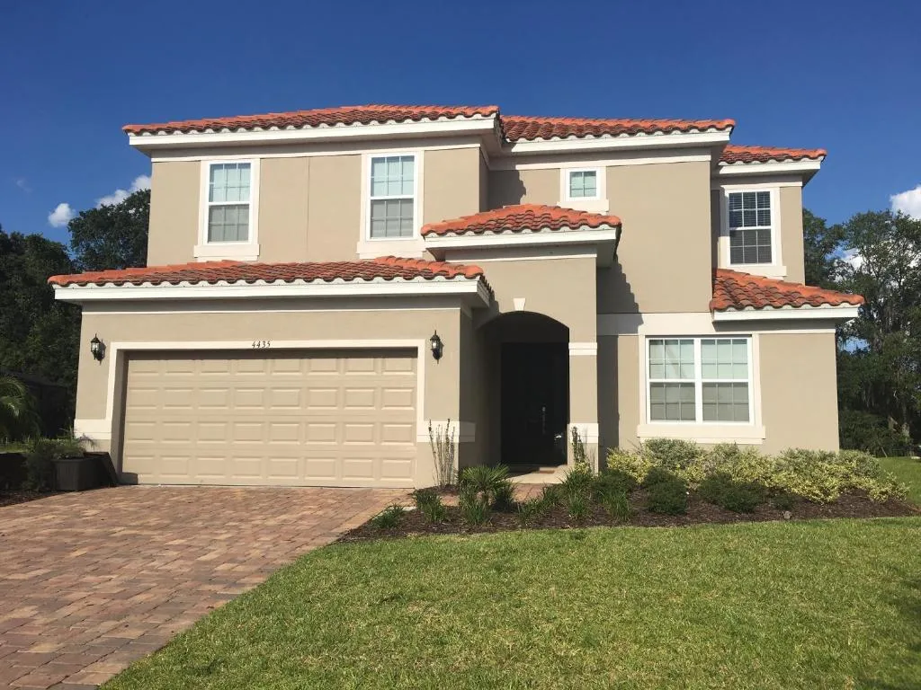 Luxury Home - Private Pool - 7 bed 6 bath, Kissimmee, United States