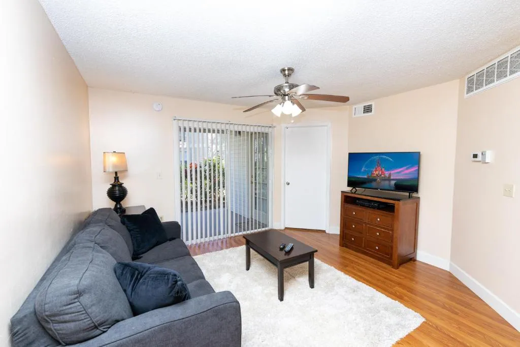 1972LA condo, Orlando (FL), United States