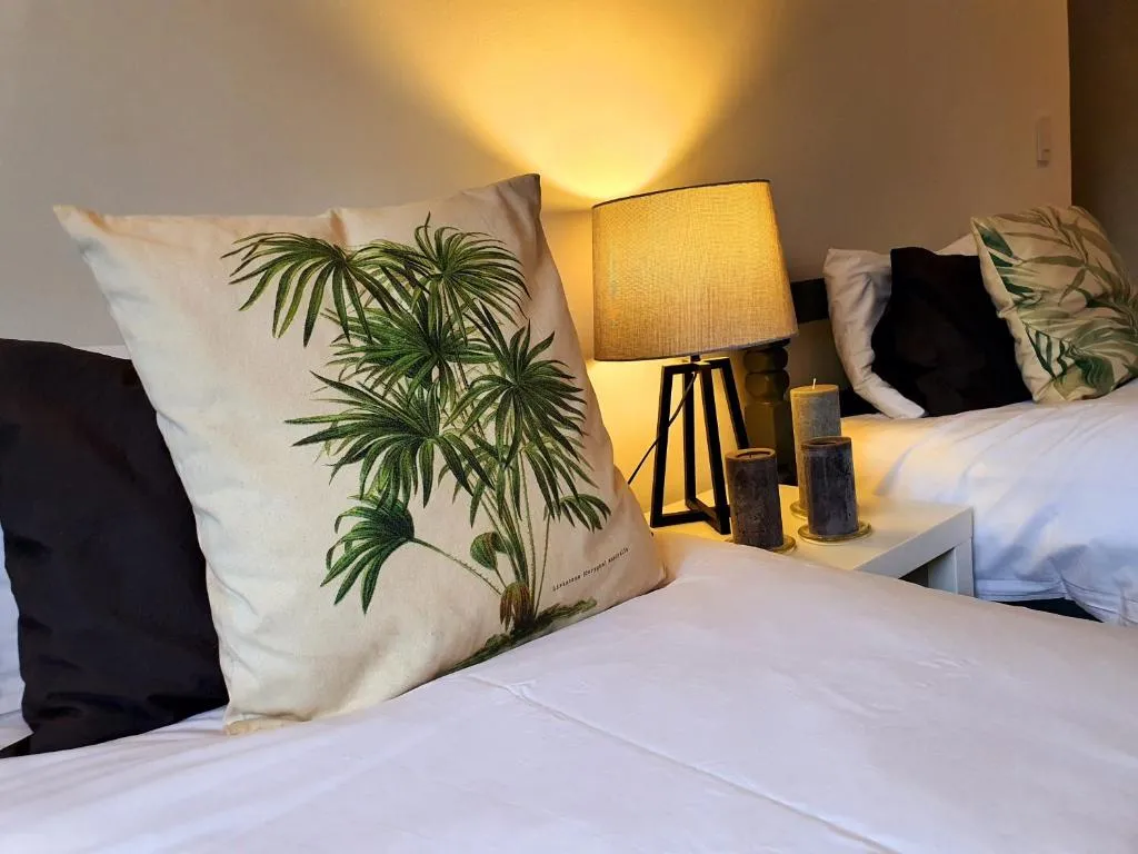 5 star studio catered for business or leisure travel, Cape Town, South Africa