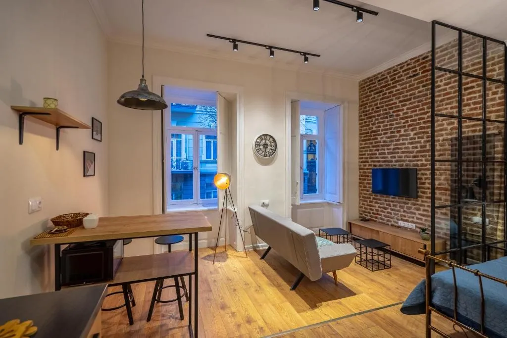 Charming Studio in the City Center, Tbilisi, Georgia