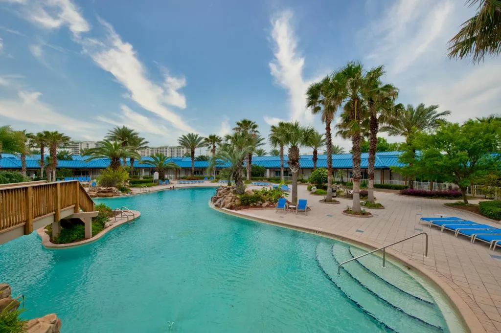 **Fun In The Sun at The Palms of Destin Resort** BEACHES AND POOL OPEN!!!, Destin (FL), United States