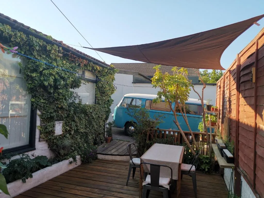 Isolated bungalow with Parking, Brighton, Brighton and Hove, United Kingdom