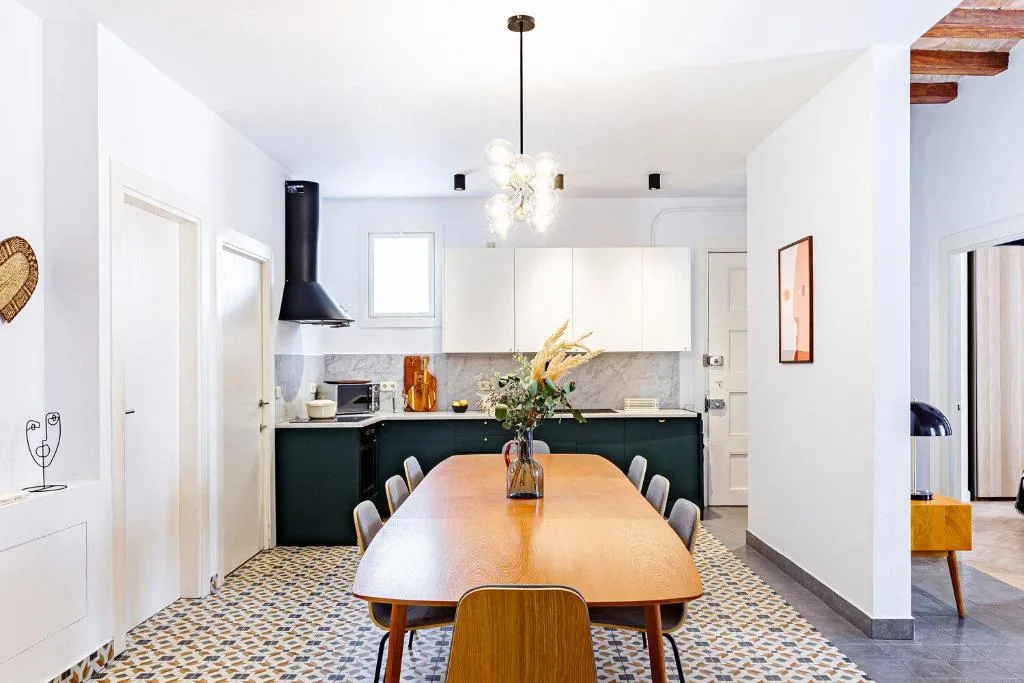 HT-ESPACIOSO APARTAMENTO 3 AMBIENTES EN GOTIC, Barcelona, Spain