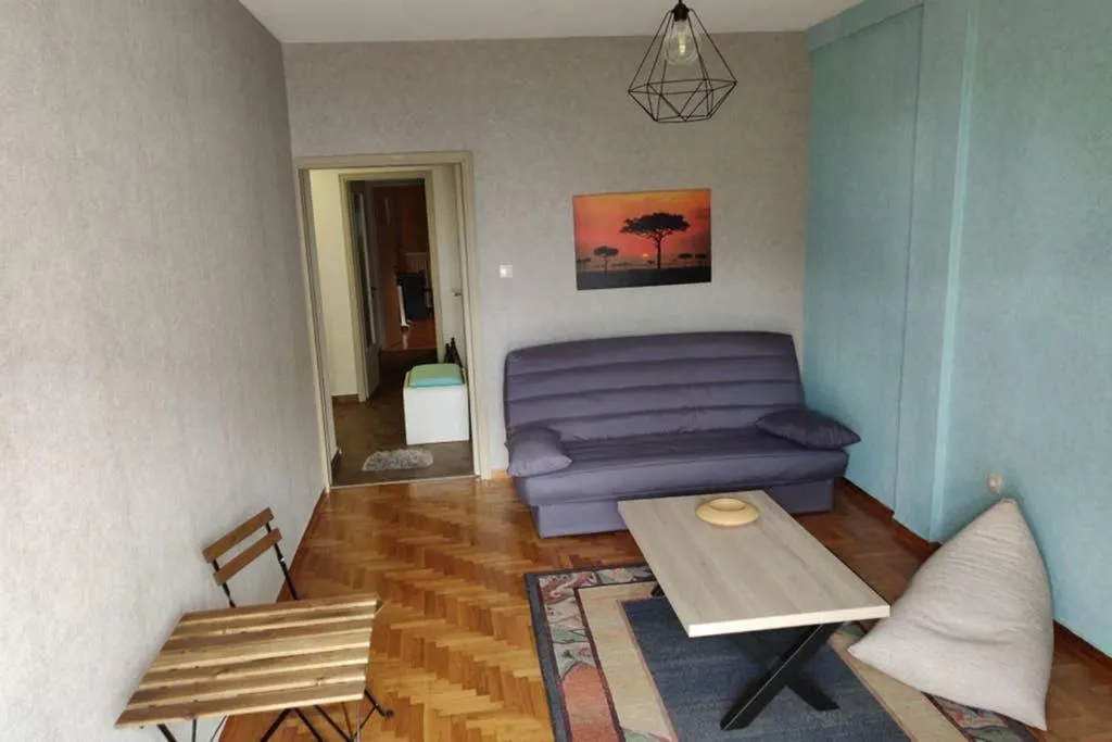 Sunny elegant apt,Near metro station, Athens, Greece