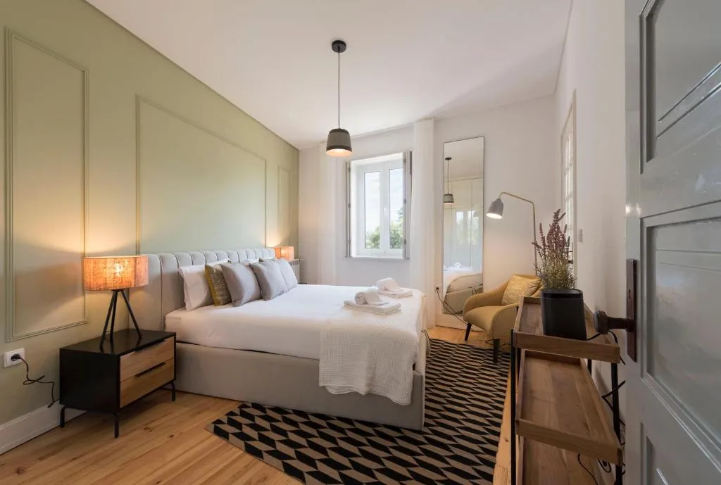 LovelyStay - Doura Central with AC and Balcony, Porto, Portugal