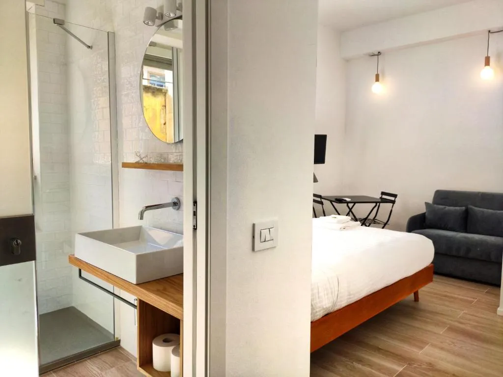 E-Milan Rooms Zona Tortona, Milano, Italia