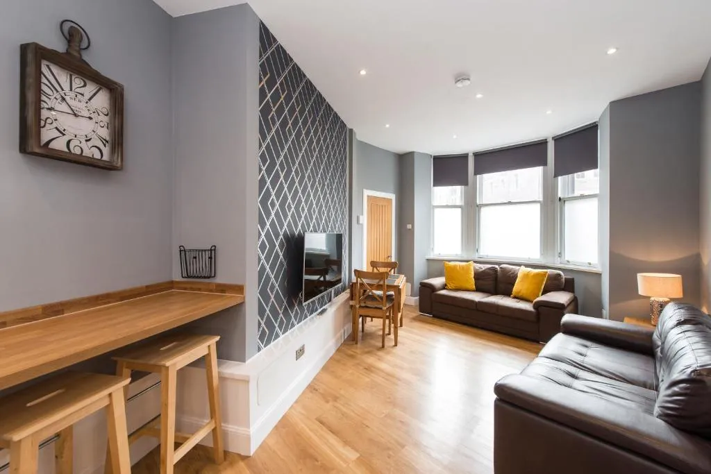 Castle apt, modern, CENTRAL, Edinburgh, United Kingdom