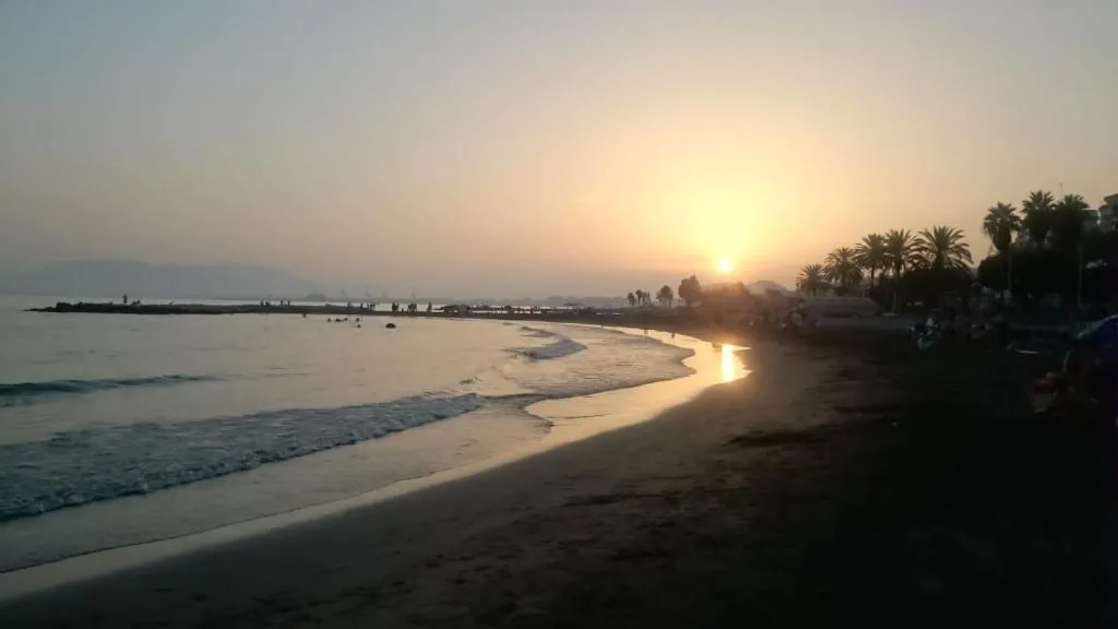 Apartamento a 100 metros de la playa, Málaga, Spania