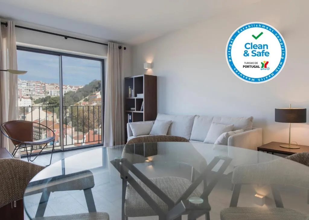 Modern Apartment with View near Castelo de São Jorge, Amadora, Portugal