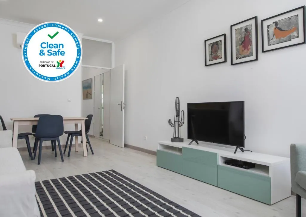 Principe Real: Elegant flat with terrace, Lisabona, Portugalia