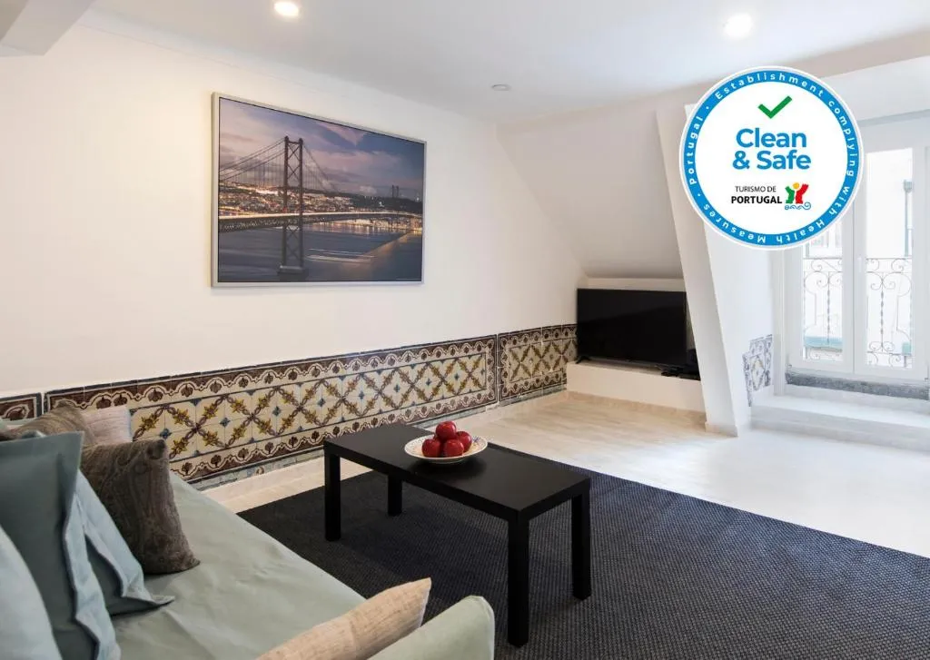 Traditional Duplex Apartments in Principe Real, Lisabona, Portugalia