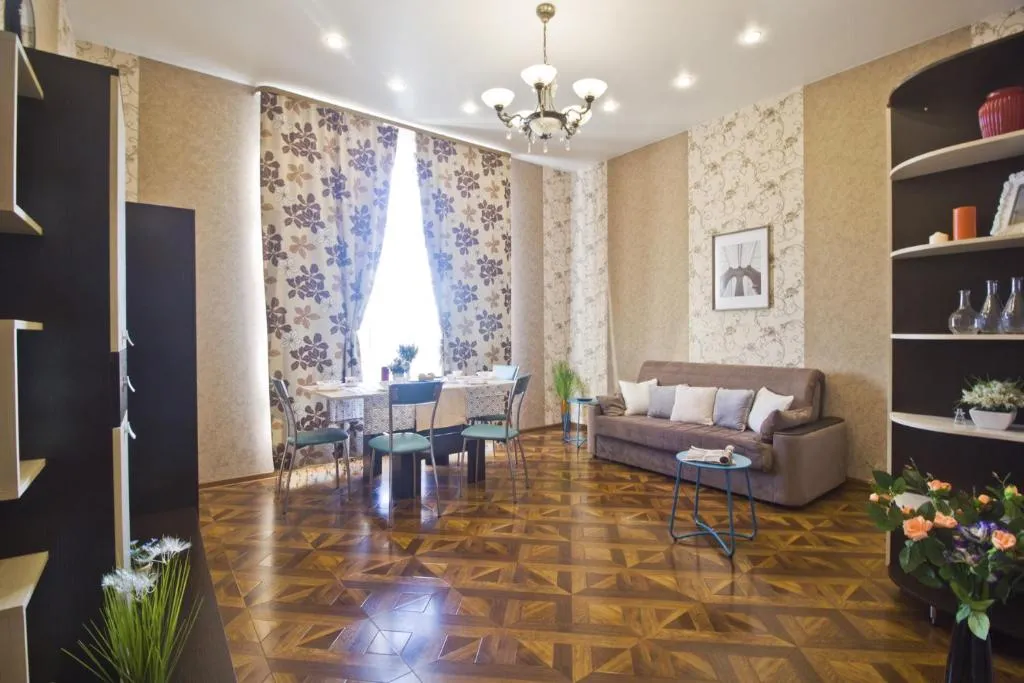 LA Flats Gnezdnikovskii, Moscova, Rusia