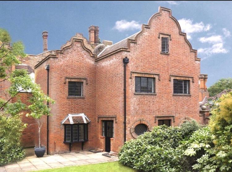 Luxury 3 Bed House Situated on the Estate of 17th Century Manor House