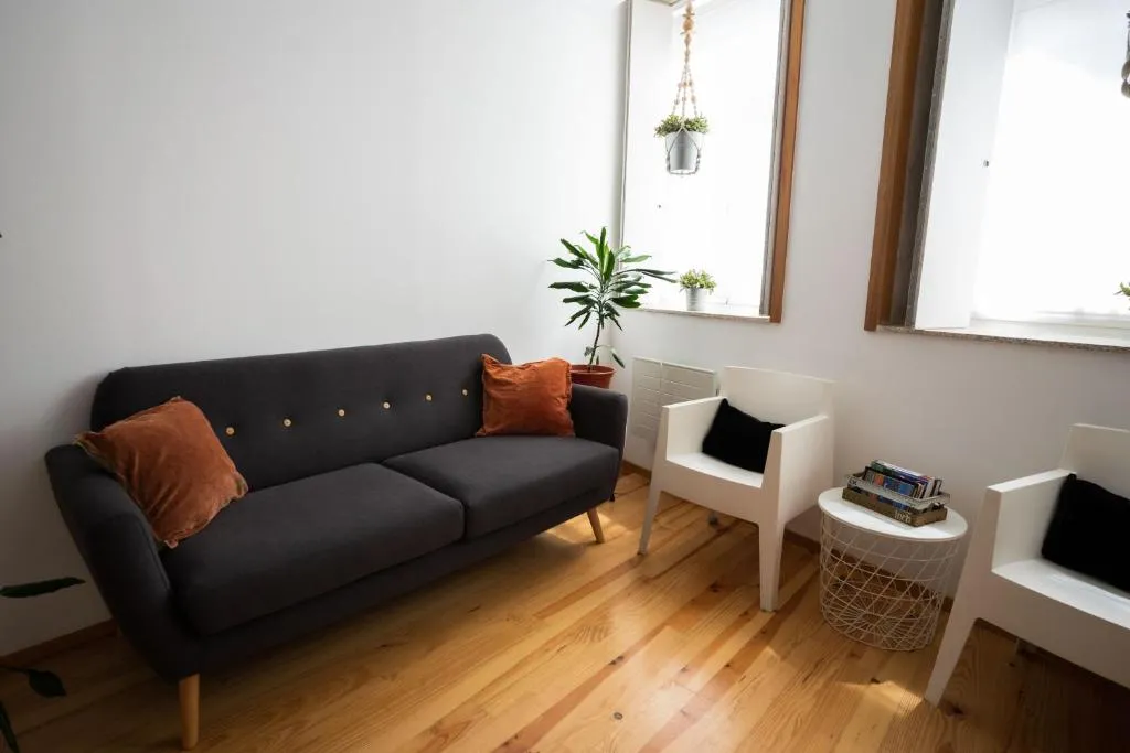 Downtown Porto Relaxed Apartment with Private Yard, Porto, Portugal