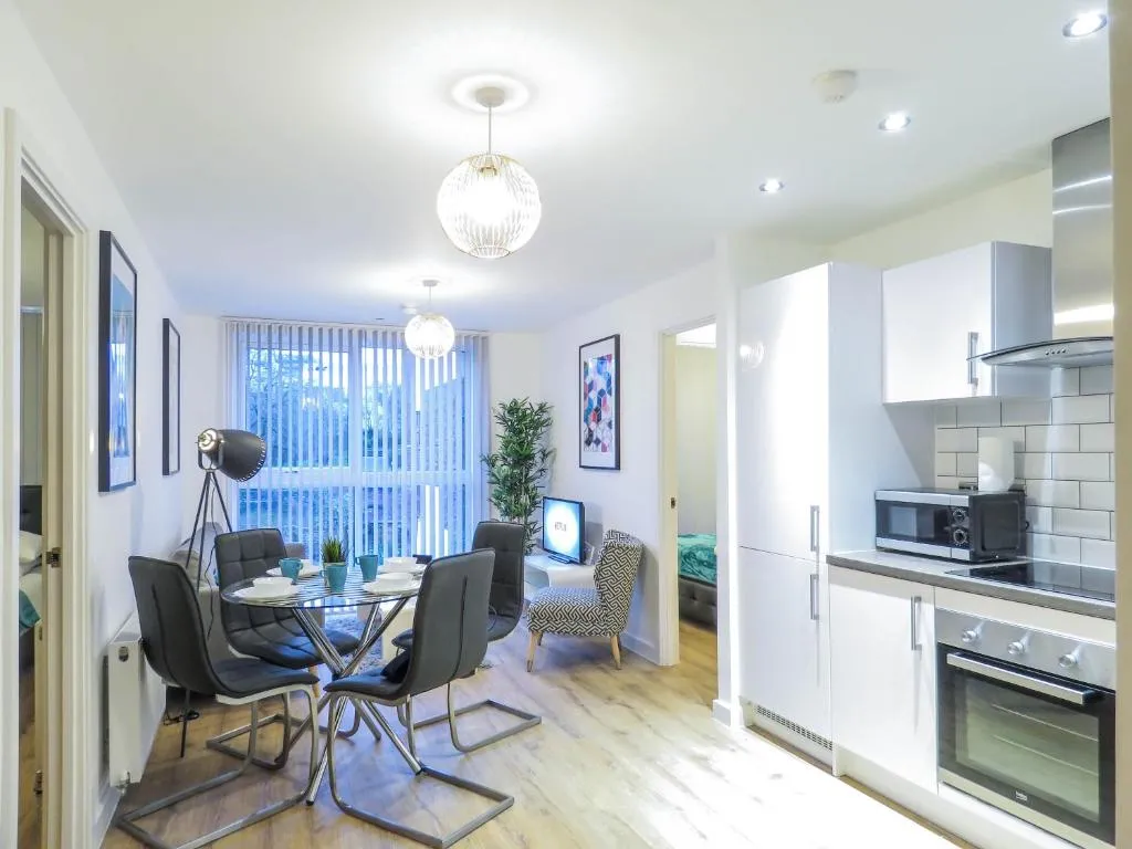 Tudors eSuites Canal Side Apartment, Birmingham, United Kingdom