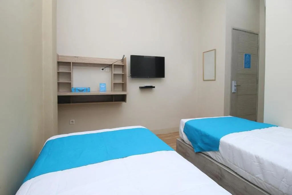 COZROOMS near MRT, Plaza Indonesia, and Grand Indonesia, Jakarta, Indonesia