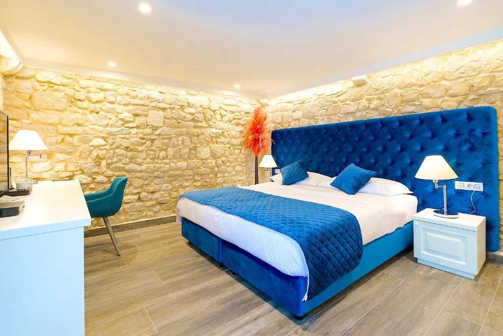 MINT Palace in Old Town, Split, Croaţia