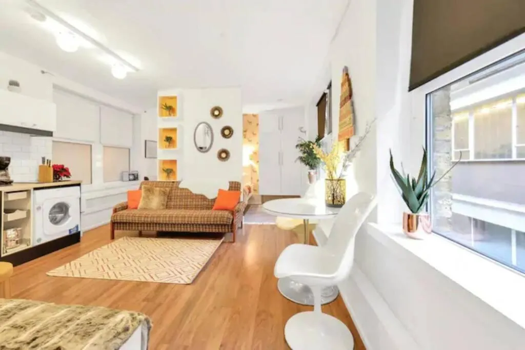 Lovely Studio Flat in the heart of London - Y4, Londra, Marea Britanie