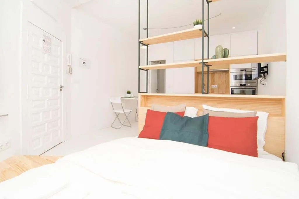 Loft de Diseño en Pleno Centro de Madrid, Calle Torrecilla del Leal, by Batuecas, Madrid, Spania