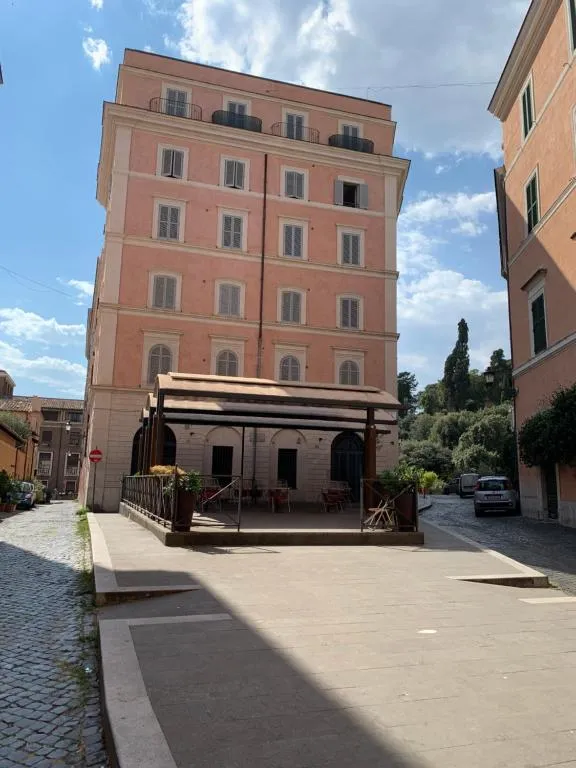 Palatino 2, Roma, Italy
