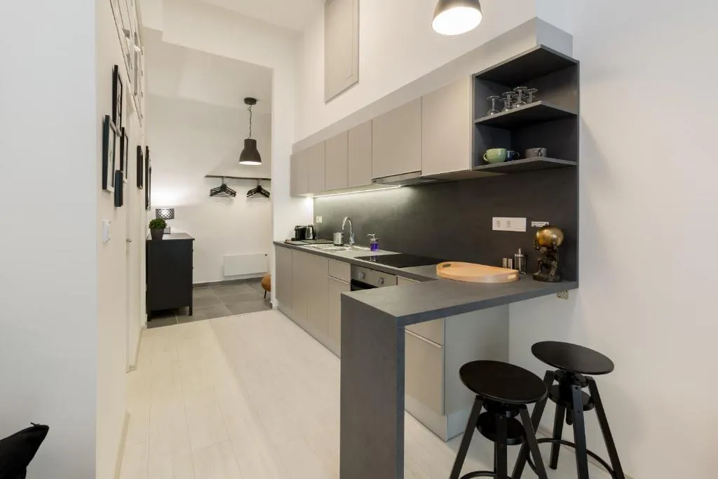Rakpart Apartment, Budapest, Hungary