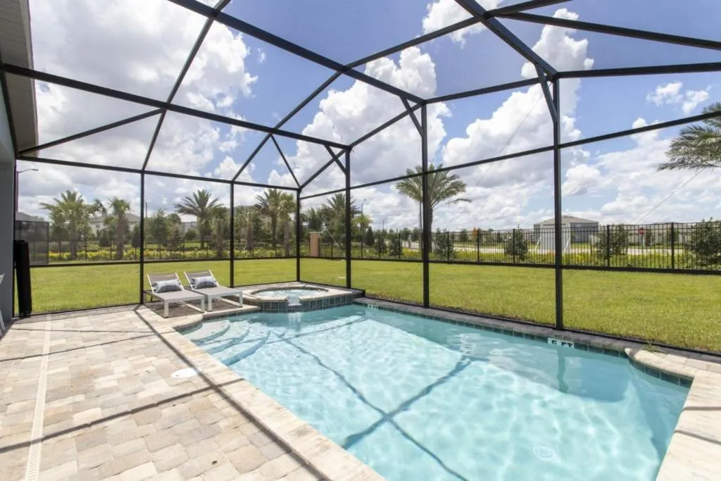 Fantastic Single home with private pool and game room at solara resort - 8959 ame, Kissimmee, Statele Unite ale Americii