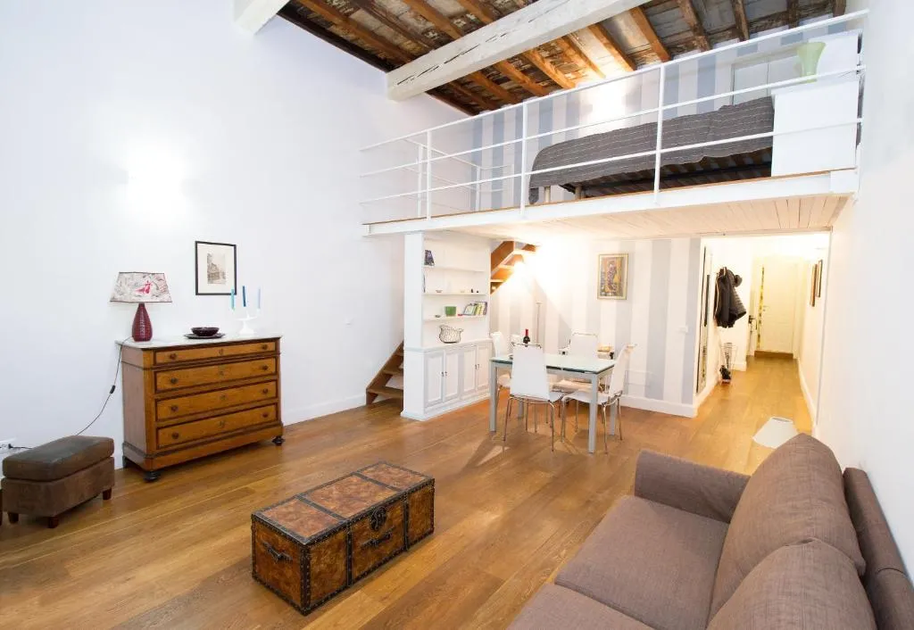 Charming Santa Croce Loft, Florența, Italia