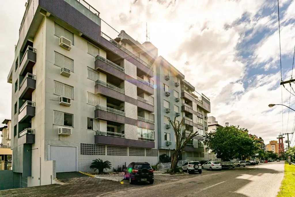 Apto para 4 pessoas em Jurerê internacional SBS111, Florianópolis, Brazilia