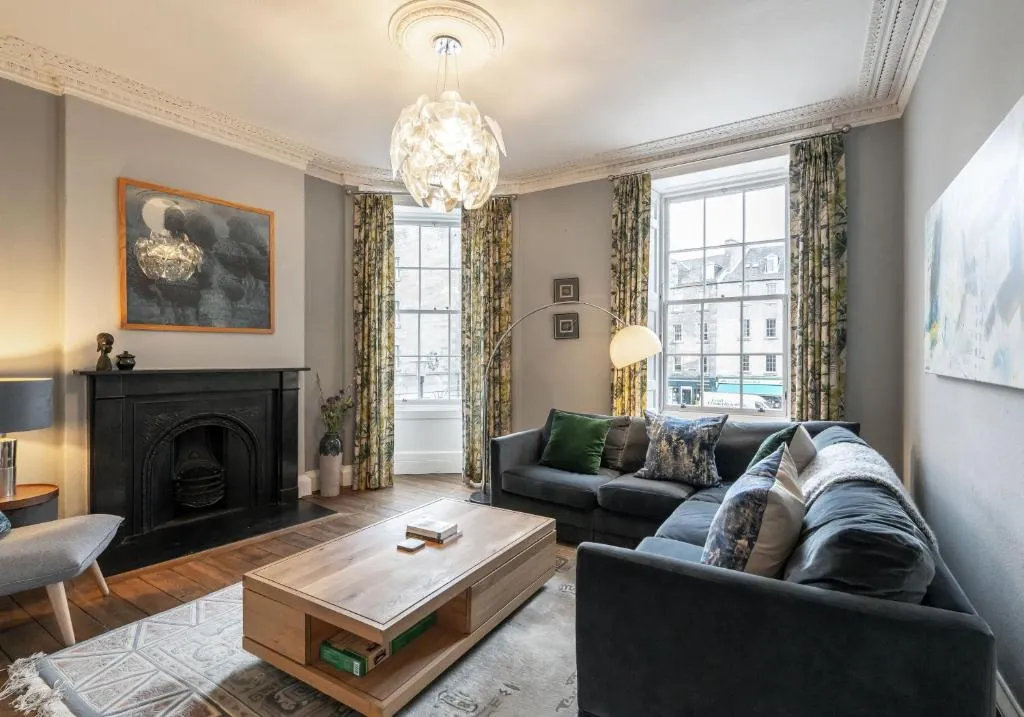 The St Patrick Square Residence No. 2, Edinburgh, United Kingdom