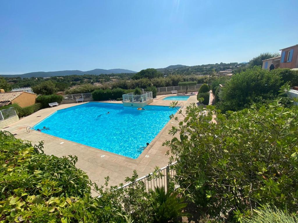 Mazet dans résidence avec piscine au cœur du golfe de Saint-Tropez