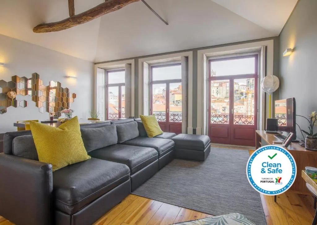 Sousa Viterbo RIBEIRA Luxury Penthouse Apartment, Porto, Portugal