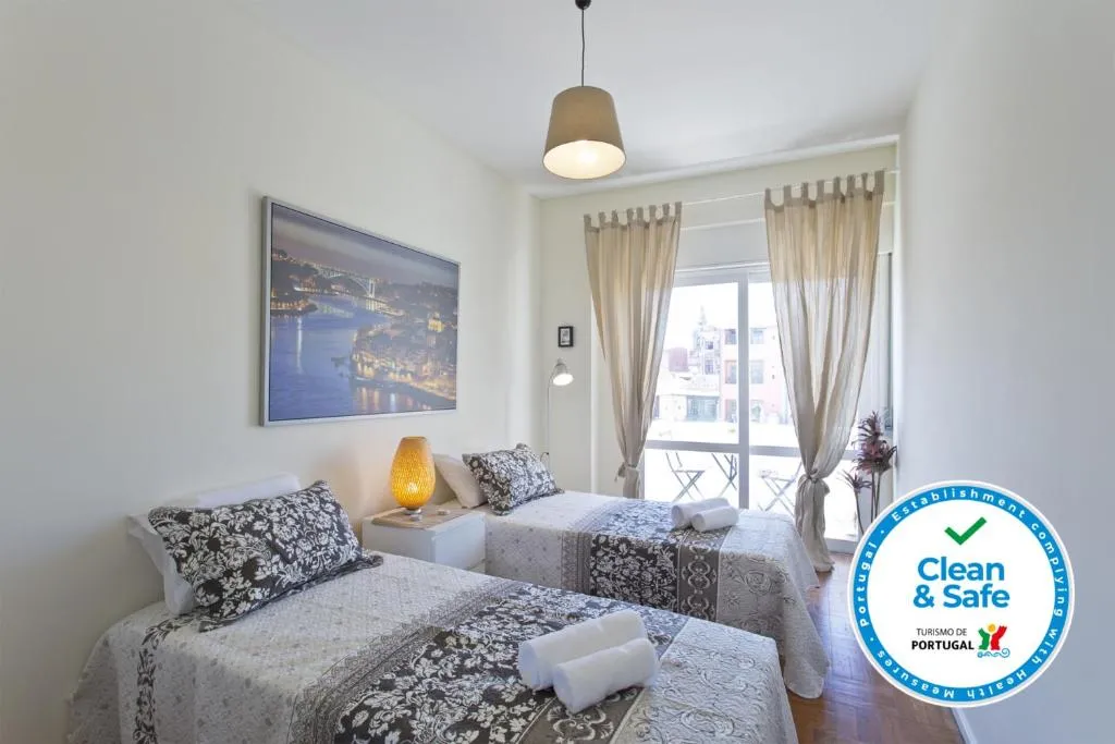 Sweet Flat with Netflix - Bolhão City Center, Porto, Portugal