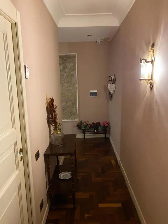 Ambra Noblesse, Napoli, Italia