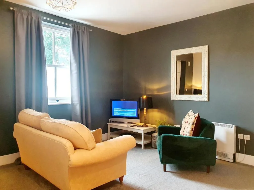 18 St Maurice's Road, Avon Valley, United Kingdom
