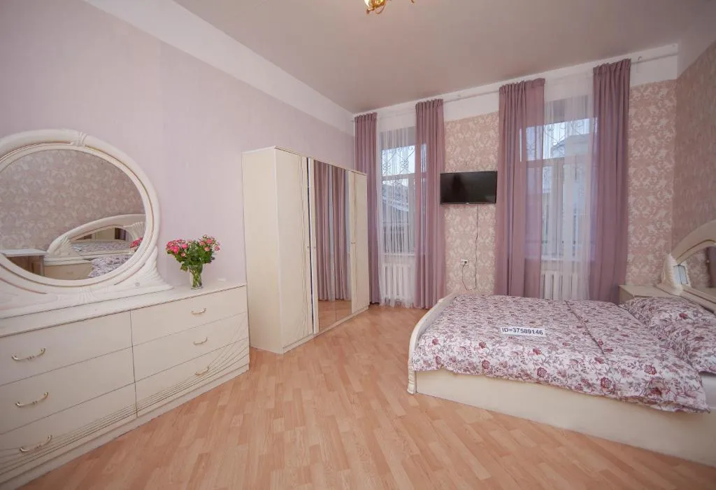 Stay Together 4BR Apartment, Kudrovo, Russia