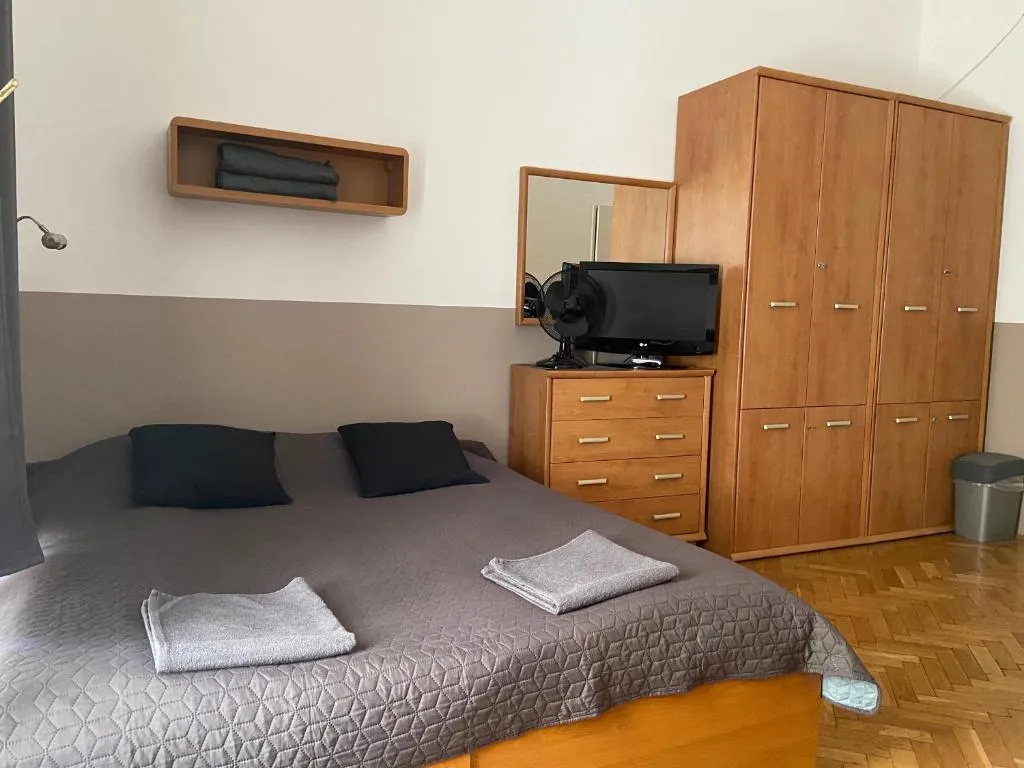 Guest Rest Studio Apartments, Budapest, Hungary