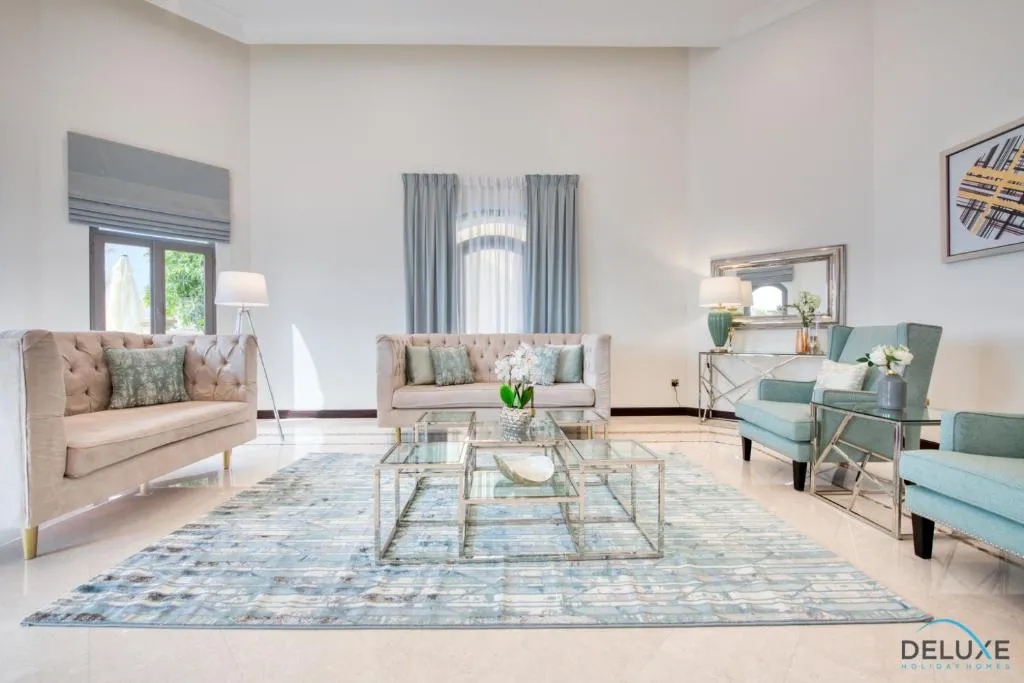 Posh 5BR Villa with Private Pool on Palm Jumeirah, Dubai, Emiratele Arabe Unite
