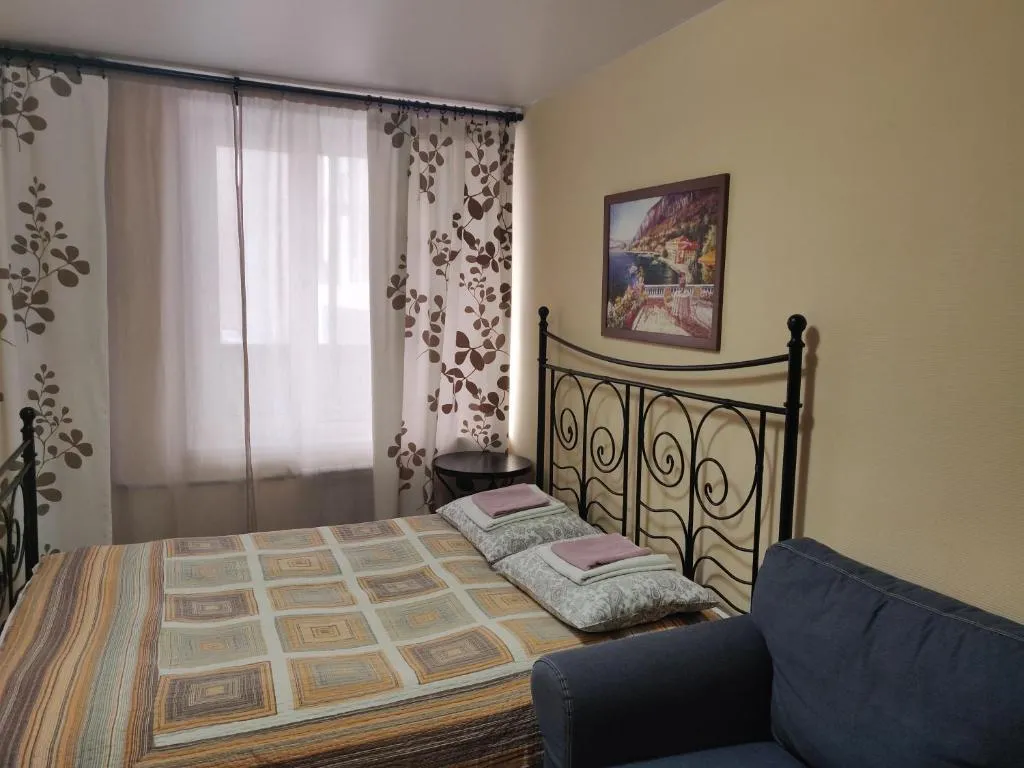 Two Bedroom Apartment with Balcony, Moscova, Rusia