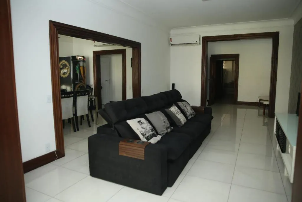 3 SUITES COM BANHEIRA DE HIDROMASSAGEM NA QUADRA DA PRAIA AO LADO DO COPACABANA PALACE - 10 Pax, Rio De Janeiro, Brazil