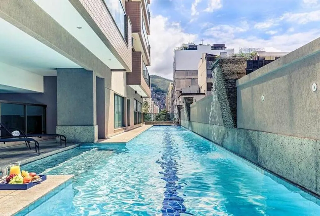 Pé na Areia Mercury Arpoardor, Rio De Janeiro, Brazil