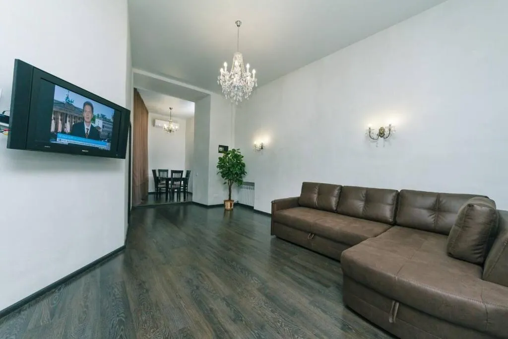 APARTMENT IN THE HEART OF THE KYIV, Kiev, Ucraina
