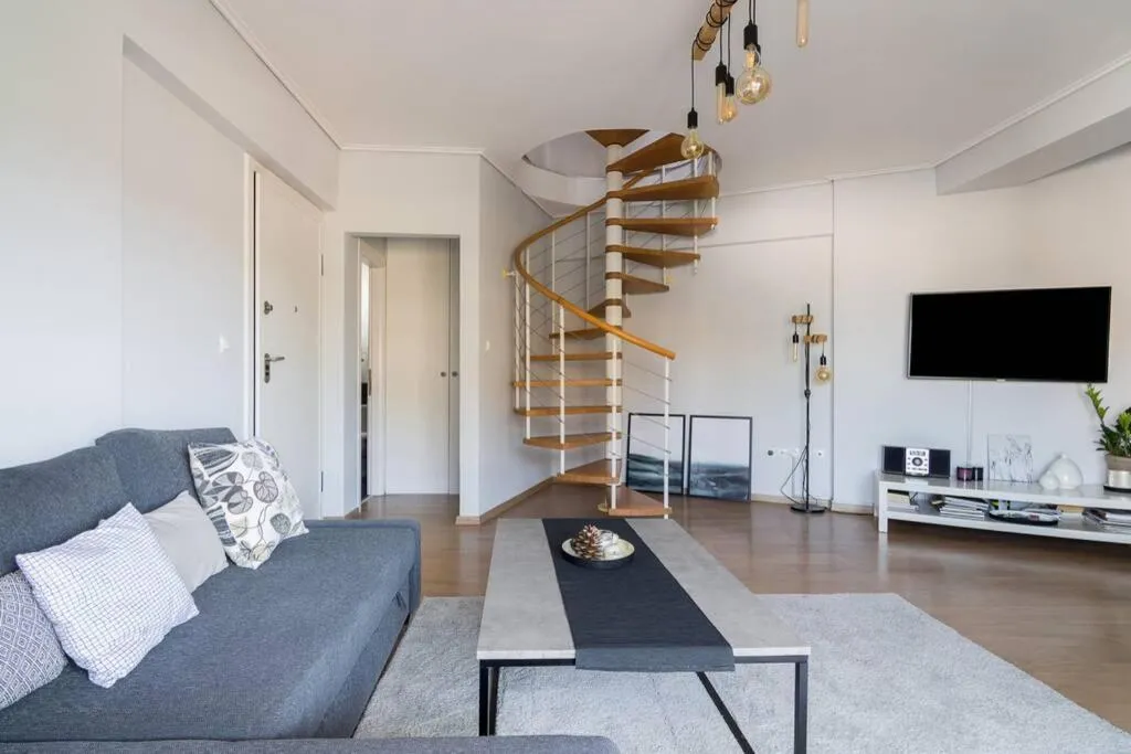 Amazing 2bedroom apartment next to SNF/Tzitzifies, Athens, Greece