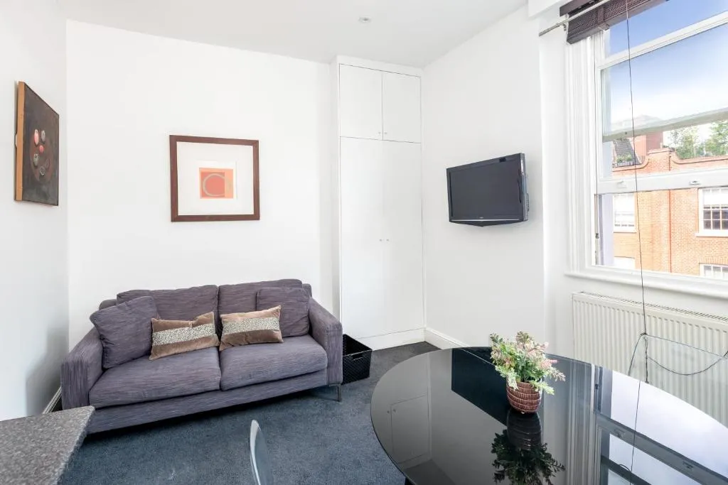 Cosy 1-Bed Flat On King's Road In Chelsea, West London, London, United Kingdom